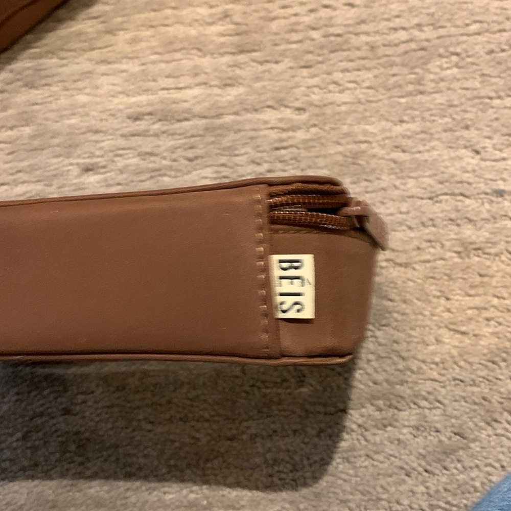 BEIS Clear Travel Pouch Set in Brown - Picture 4 of 8